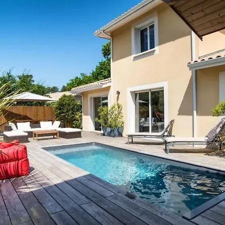 Villa Au Charme Familial Avec Belle Terrasse Et Piscine Chauffee La Teste-de-Buch