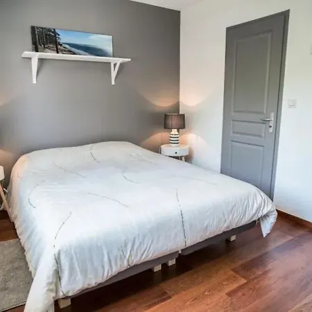 Villa Au Charme Familial Avec Belle Terrasse Et Piscine Chauffée