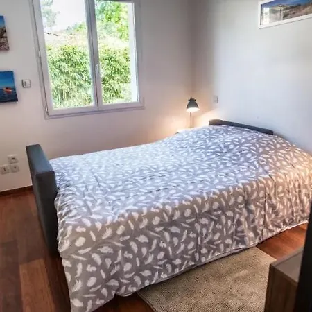 Villa Au Charme Familial Avec Belle Terrasse Et Piscine Chauffee *